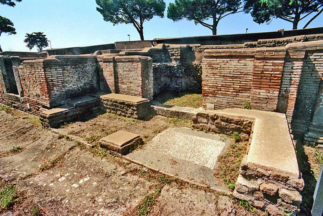 tombe22 01