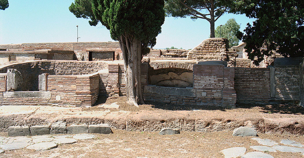 tombe33 01