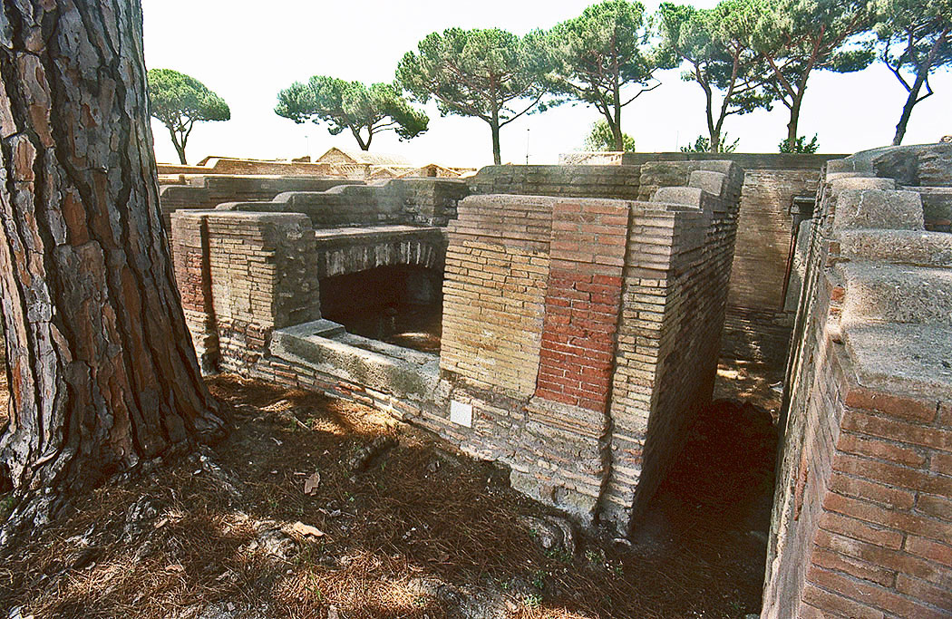 tombe37 01