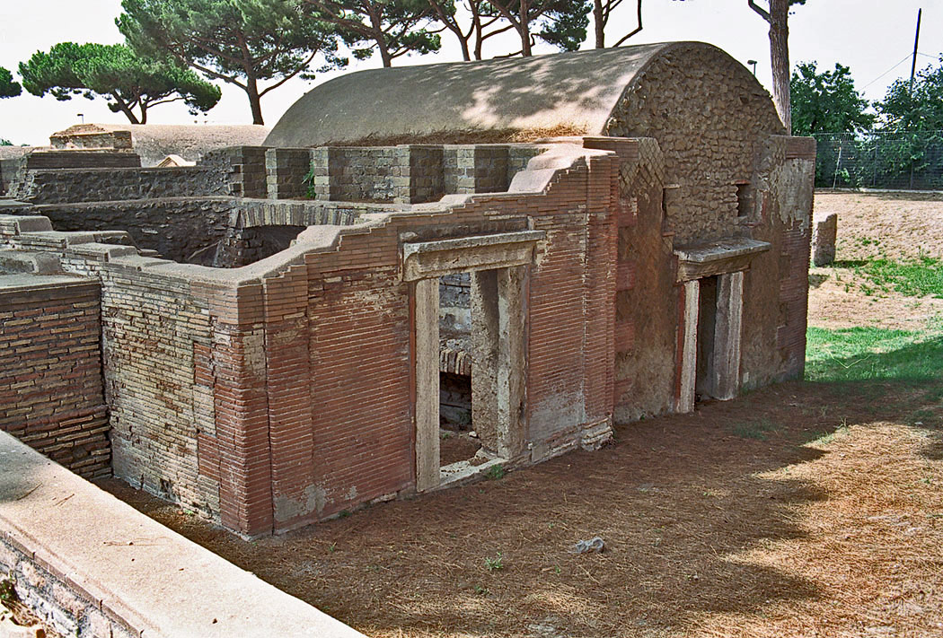 tombe45 01