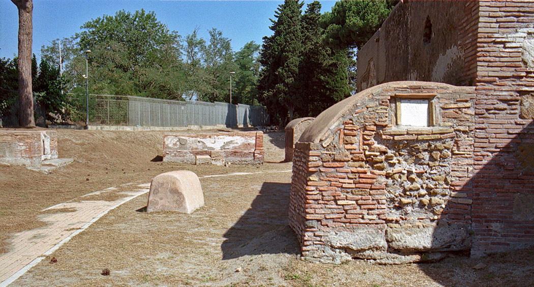 tombe64 01